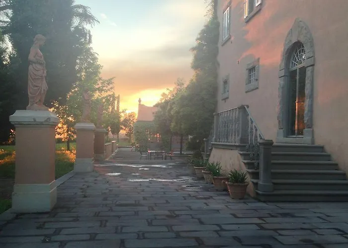 Отель Loggio Winery And Boutique